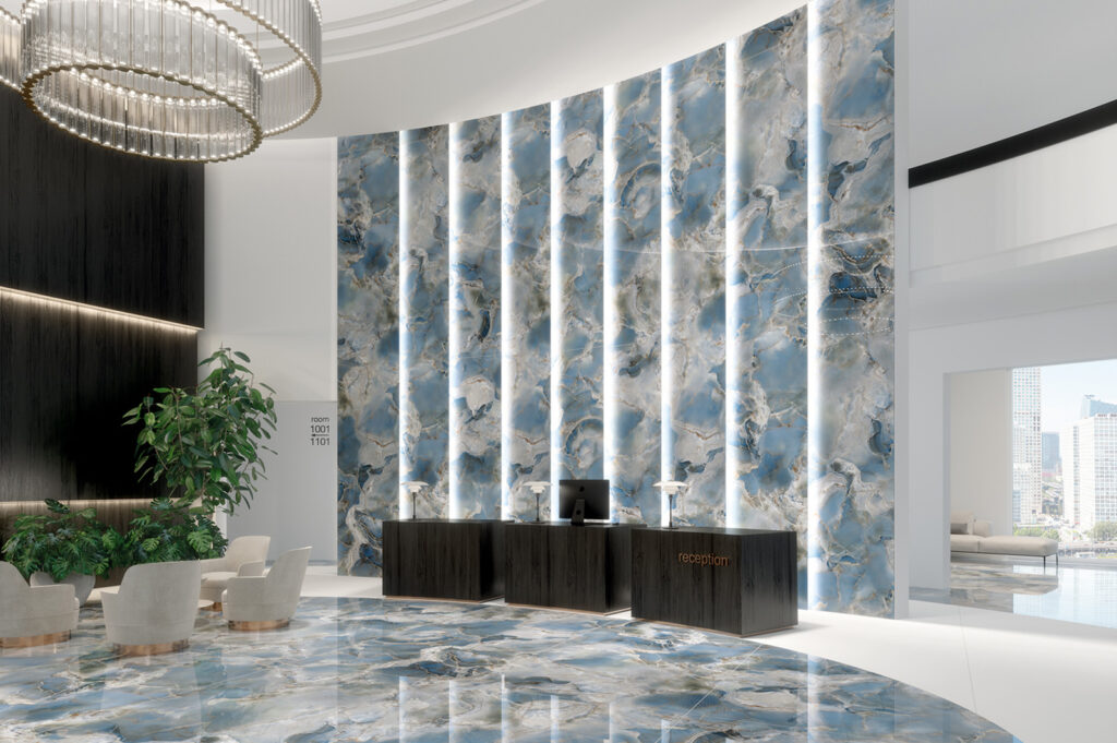 Piastrella effetto onice blu per pavimenti e rivestimenti spazi commerciali come hotel