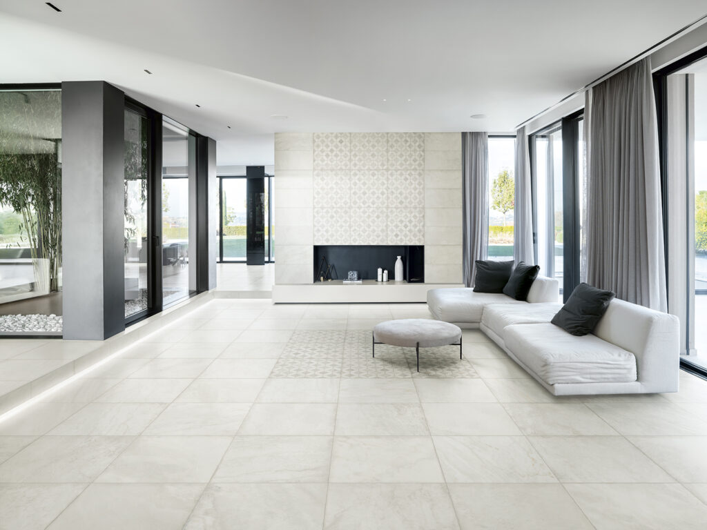 Piastrella in gres porcellanato effetto marmo bianca