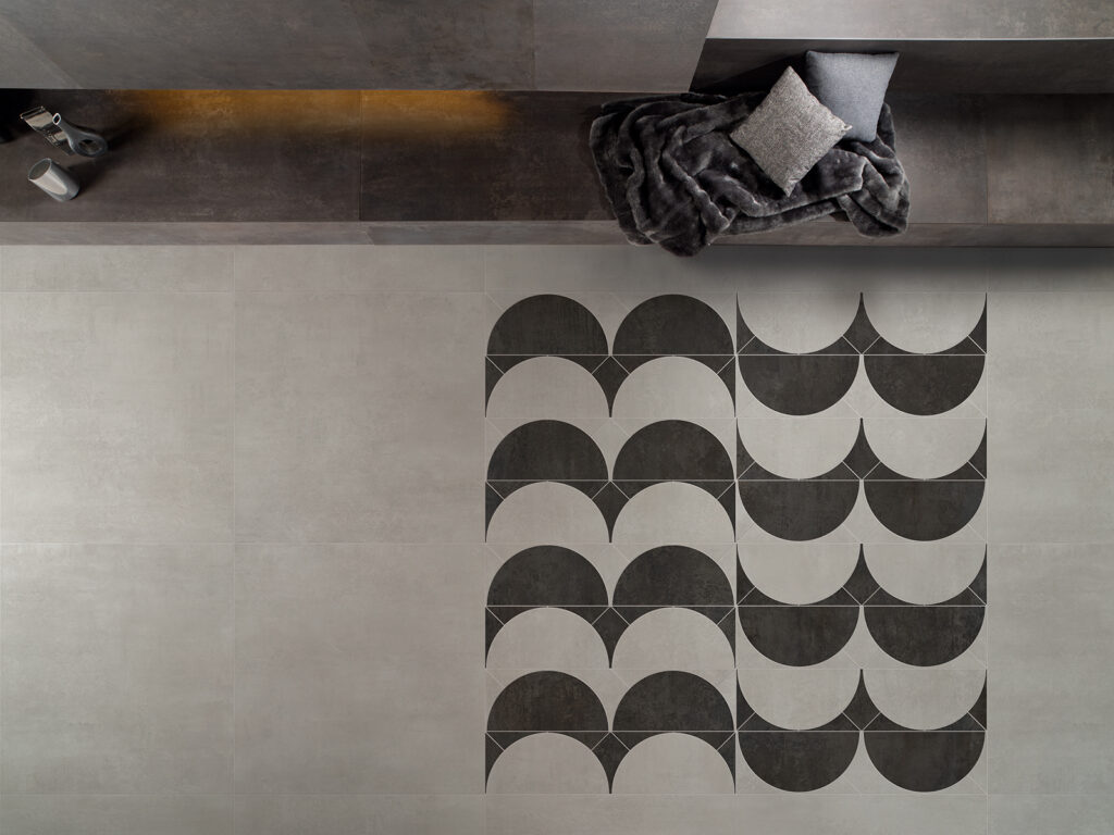 tappeto a pavimento con intarsi in gres argento e platino