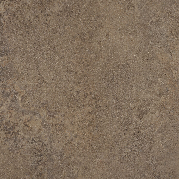 piastrella che ripropone la tipica pietra di Avignone con il gres porcellanato, di colore tipico del porfido e formati medi dal 90x90 al 60x120
