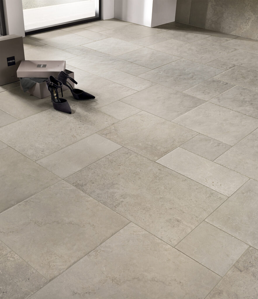 dettaglio pavimento in gres con posa modulare